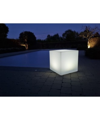 Corp iluminat LED model Iris | EU